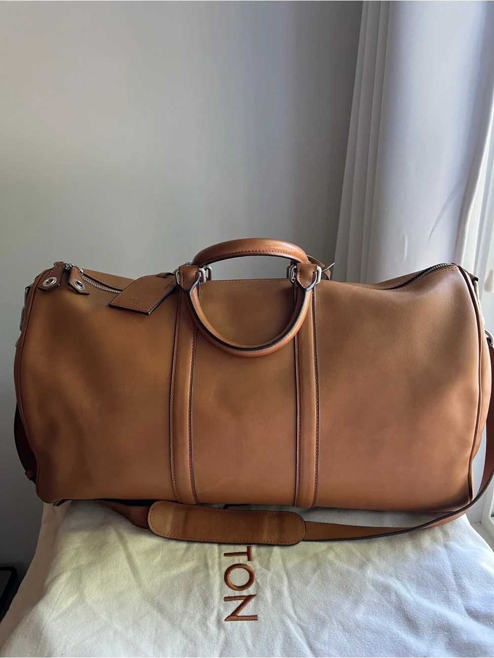 Louis Vuitton Keepall H30 Bandoulière 50 in Millesime Leather Tan